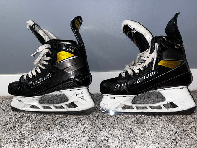 Used Bauer Regular Width Size 6 Supreme 3S Pro Hockey Skates