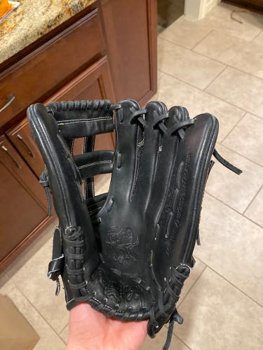 Outfield 12.75" Heart of the Hide Baseball Glove
