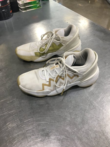 Used Adidas Senior 10 Basketball Shoes