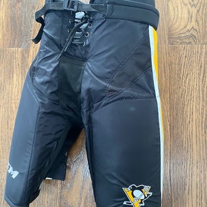 Senior New Large+1" CCM HP35 Hockey Pants Pro Stock
