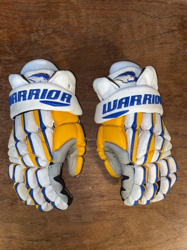 Hofstra University Warrior Regulator 2 Lacrosse Gloves
