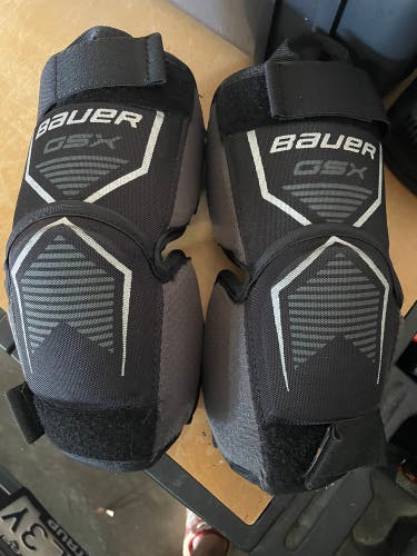 Used Bauer GSX Goalie Knee Guards Junior