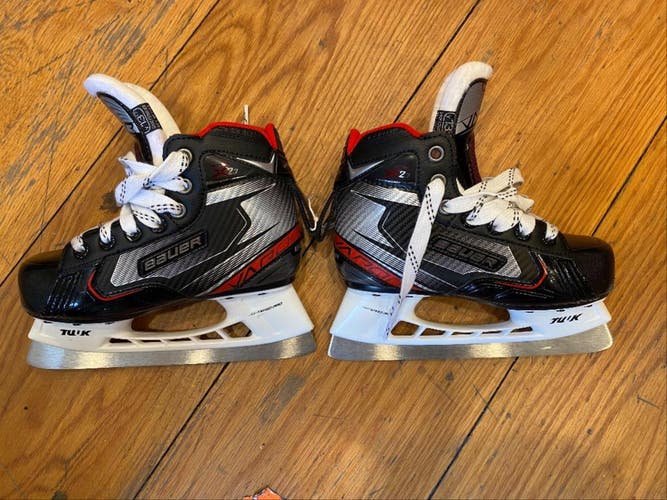 Used Bauer Vapor X2.7 Hockey Goalie Skates Regular Width Size 13