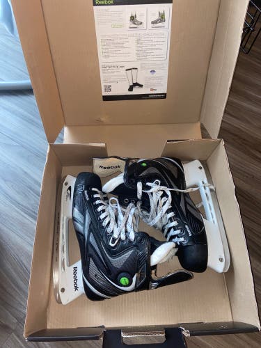 Men’s Reebok Hockey Skate With Box