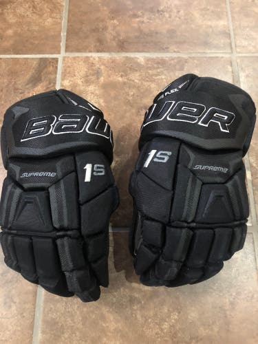 New Bauer Supreme 1S Gloves 13”
