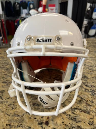 New Large Schutt Youth Recruit hybrid Helmet