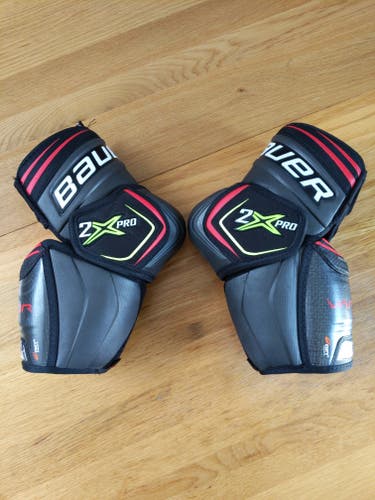 Gently Used Large Bauer VAPOR 2X PRO Elbow Pads