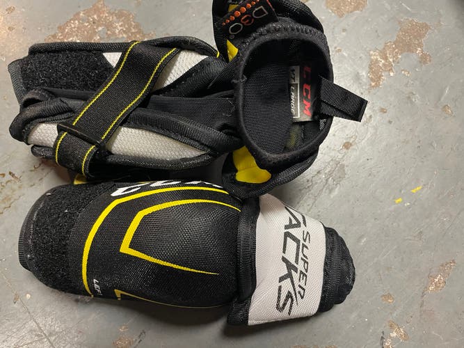 Ccm super tacks youth elbow pads