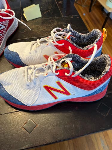 White Adult Turf Cleats Low Cut