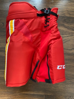 Senior New Medium CCM HP35 Hockey Pants Pro Stock