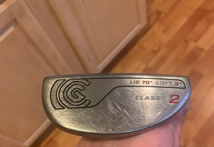 Used Cleveland Right Handed Mallet Classic 2 Putter