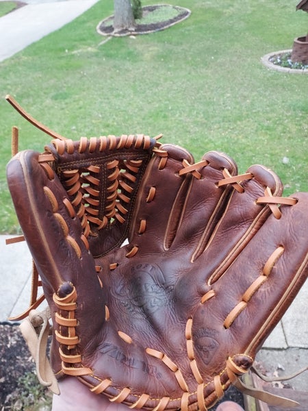 Used Mizuno Right Hand Throw Classic Pro Soft Baseball Glove 11.5"