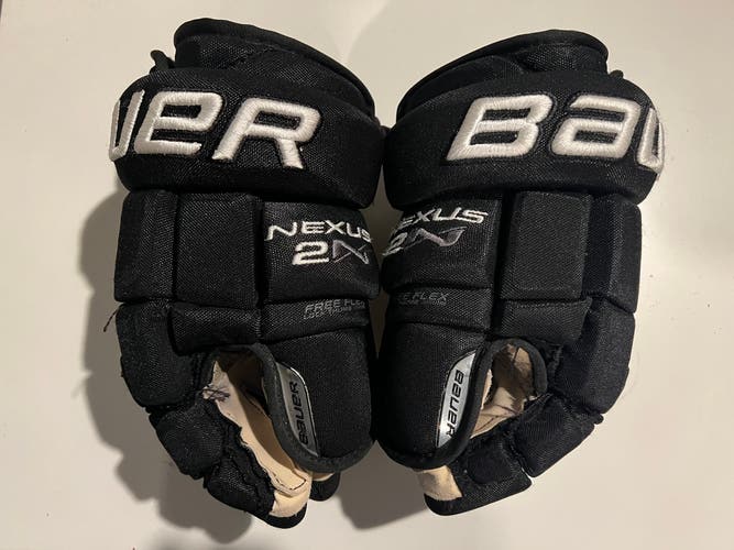 Bauer 13" Nexus 2N Gloves