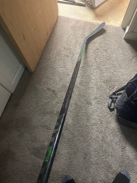 *NEW* Senior Right Handed P28 75 Flex RibCor Trigger 6 Pro Hockey Stick