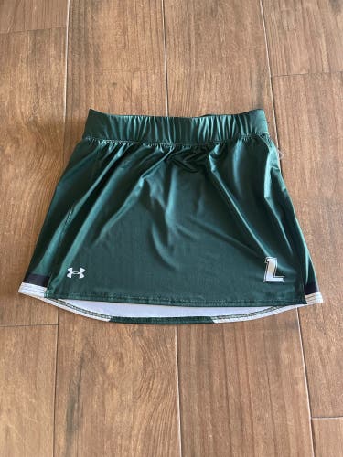 New with tags $70 Under Armour Womens Green Lacrosse Game Time Kilt Skirt Loyola