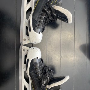 Junior Used CCM Tacks 4092 Hockey Skates Regular Width Size 5