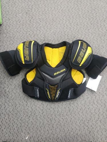 Bauer Supreme Total One MX3 Shoulder Youth Large