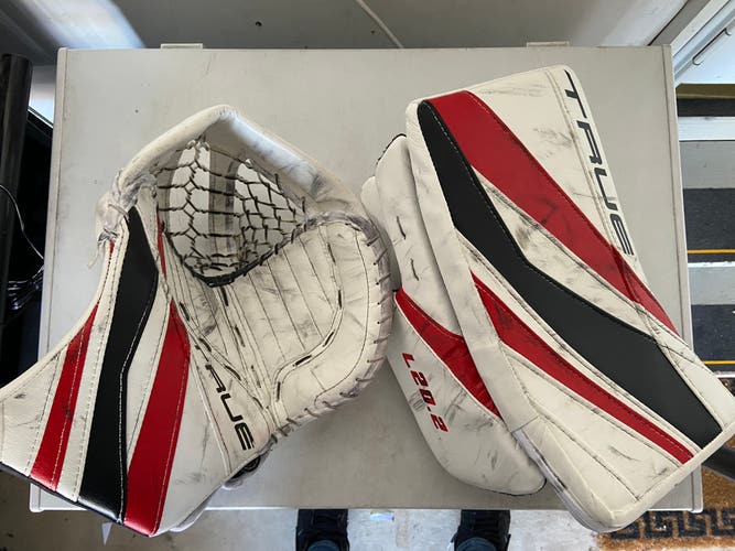 True 20.2 Goalie Glove and Blocker