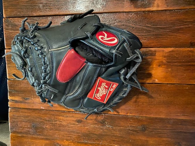 Used Rawlings Right Hand Throw Catcher's Gold Glove Elite Baseball Glove 32.5"