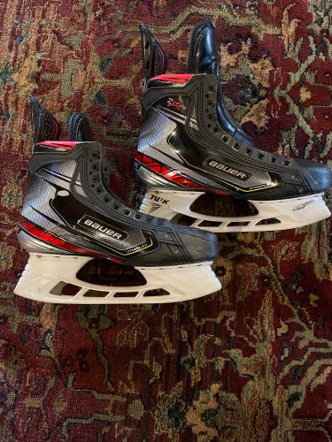 Used Bauer Pro Stock Size 9 Vapor 2X Pro Hockey Skates