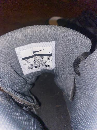 Used Boys Cleats Nike