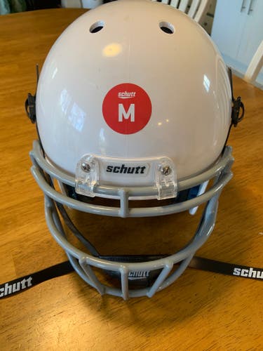 Youth New Medium Schutt AiR Standard V Helmet