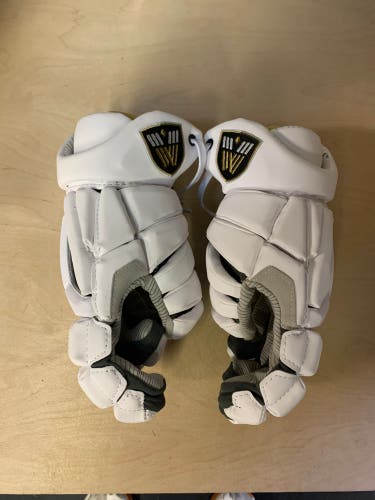 New Player's Gait 13" Recon Pro Lacrosse Gloves