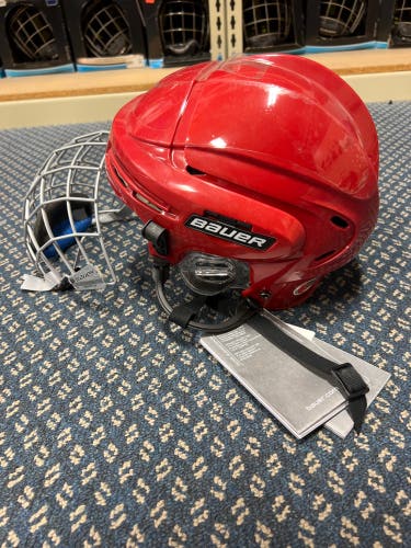 New Large Bauer 5100 Helmet