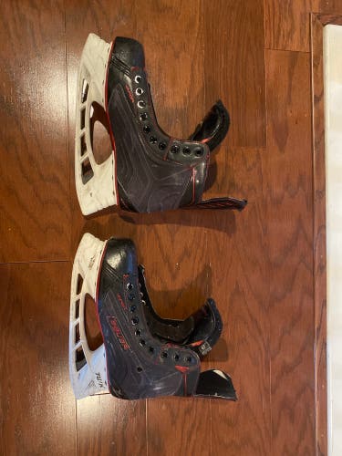 Used Bauer Regular Width Size 8 X500 Limited Edition  Hockey Skates