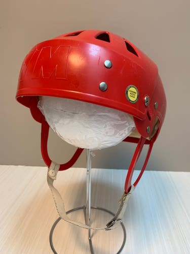 JOFA VM Pro - Team 1972 Vladislav Tretiak Goalie Combo Vintage Hockey Helmet - Red - Made in Sweden