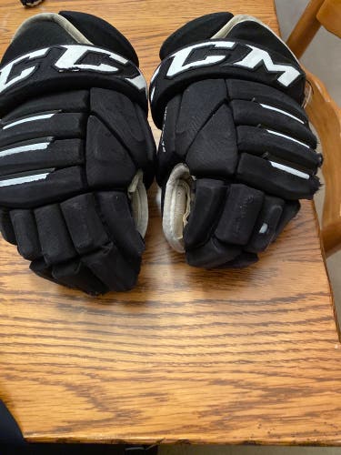 CCM 13" Tacks 4 Roll Pro Gloves