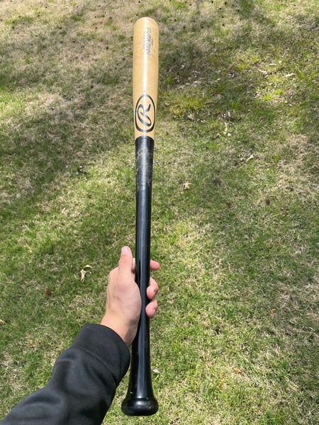 Used  Wood (-3) 30 oz 33" Hard Maple Pro Bat