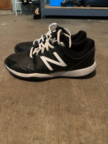 Black Men's Size 5.0 (Women's 6.0) New Balance Shoes