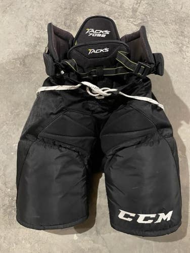 Senior Used Small CCM Tacks 7092 Hockey Pants