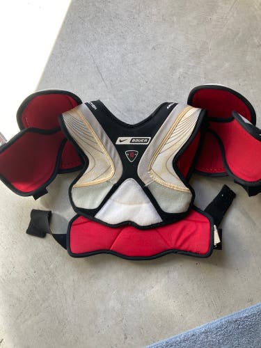 Bauer Shoulder Pads