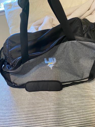 LIU Under Armour Duffel bag (great size!)