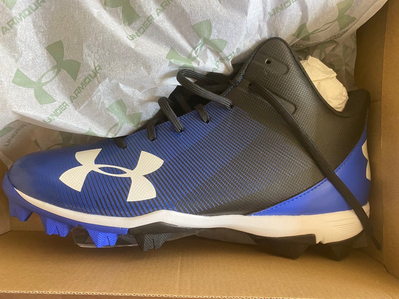 *New* Size 9.0 Men’s Baseball Cleats