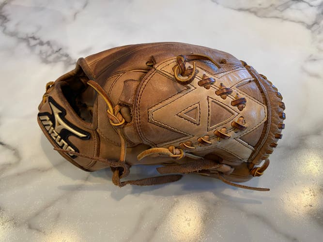 Mizuno Global Elite 12"