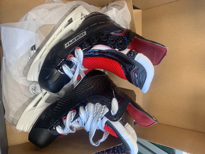 New Bauer Vapor 700x 1.5D Skates