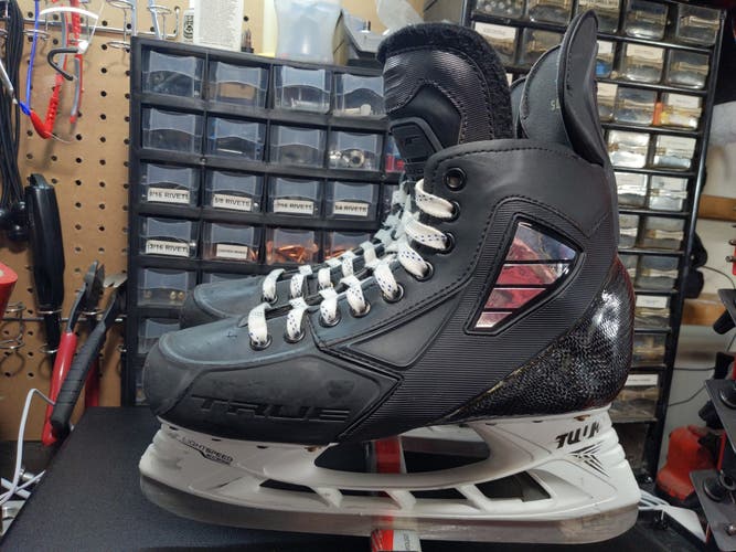 Senior Used True Pro Custom Hockey Skates Pro Stock Size 8D