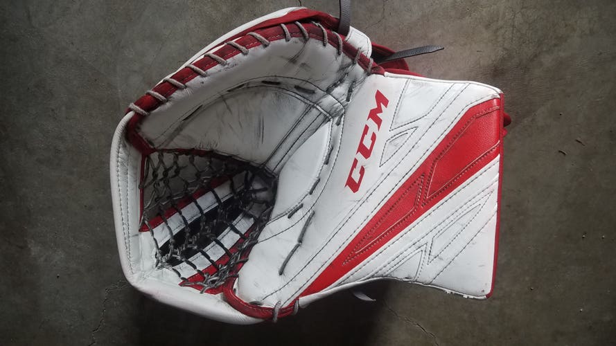 Used Regular CCM EFLEX 4 Pro Stock catch glove Boston University