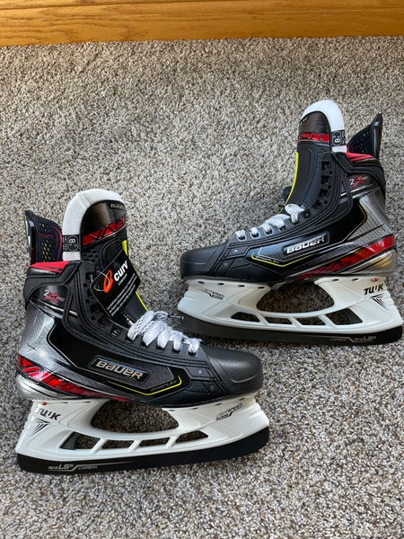 New Bauer Regular Width Size 8.5 Vapor 2X Pro Hockey Skates