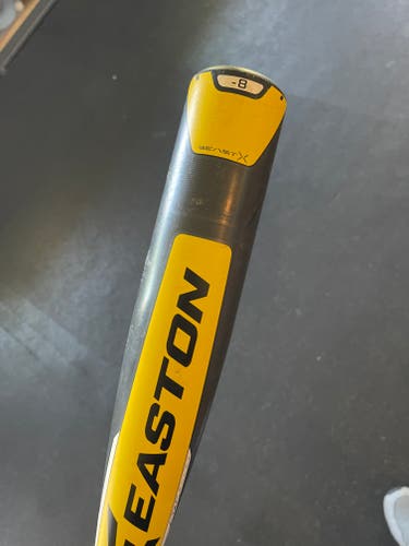 Used Easton Alloy Beast X Bat (-8) 22 oz 30"