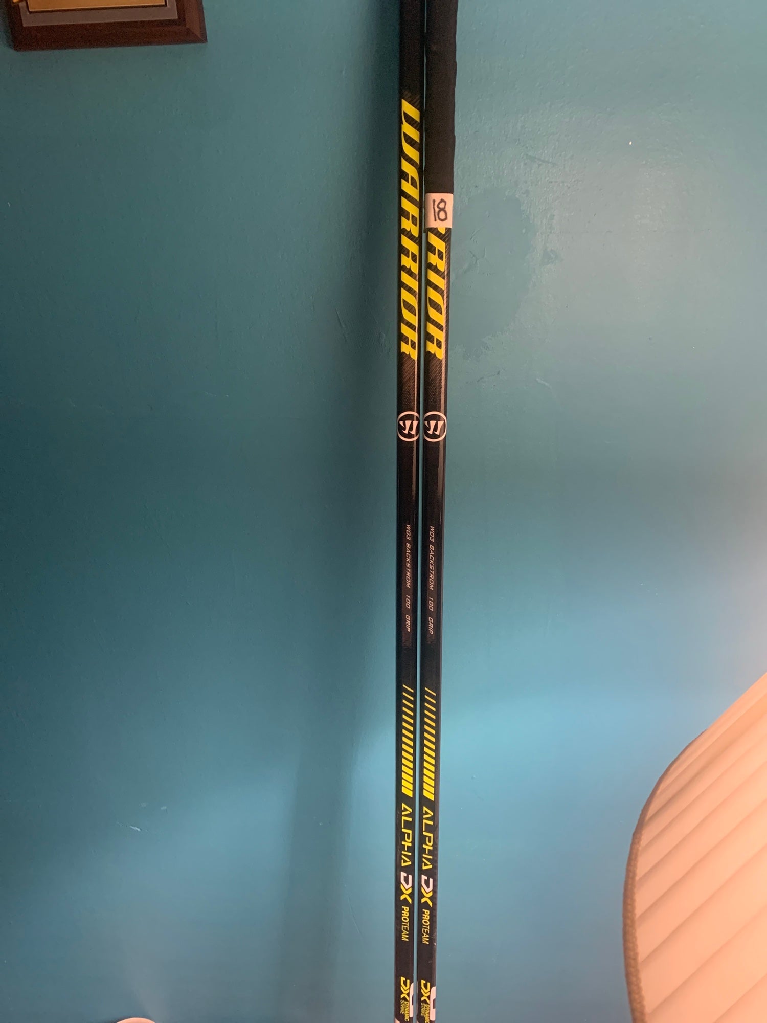 New Alpha DX Pro Team Grip Pro Stock Hockey Sticks Left W03 Backstrom 8308 