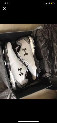 Men's Size 9.5 (Women's 10.5) Under Armour Golf Shoes