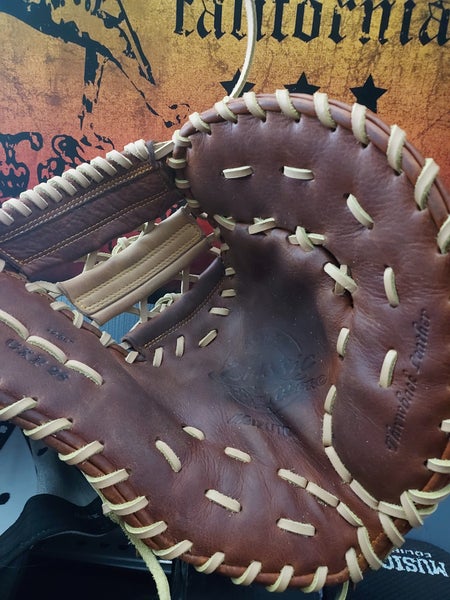 Used Mizuno Right Hand Throw First Base Classic Pro Soft Baseball Glove 12.5"