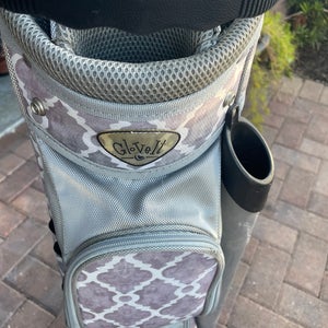 Woman’s golf cart bag by Glovit