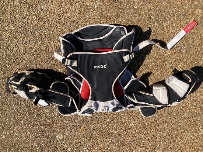 Bauer x900 hockey goalie chest and arm