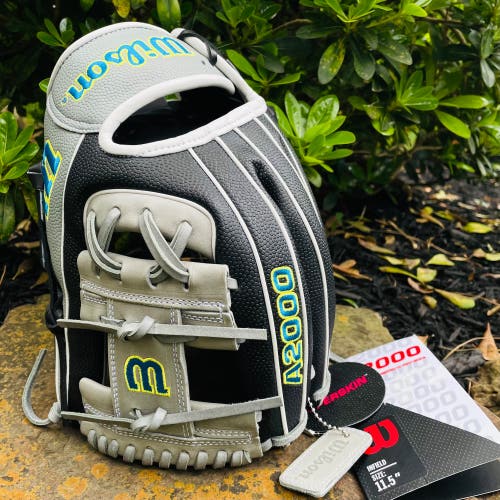 Brand New 2022 Wilson A2000 1786 SuperSkin 11.5" Baseball Glove
