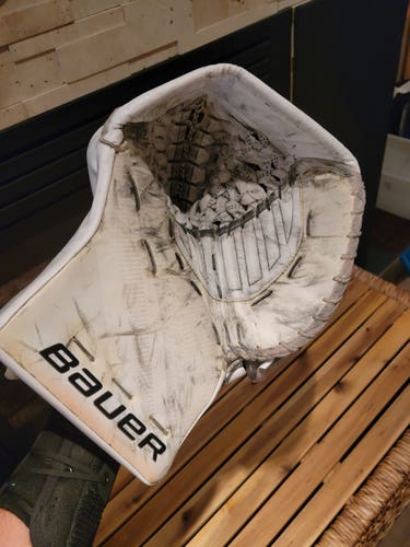 Bauer Supreme 2S Pro Stock Goalie Glove